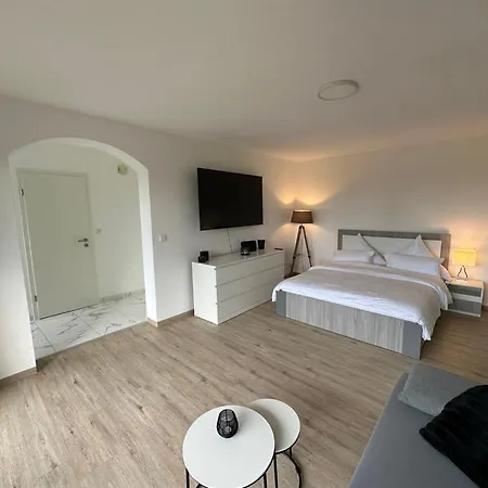 Modernes Apartment Mit 180° Bergblick Buchenberg  Exterior photo