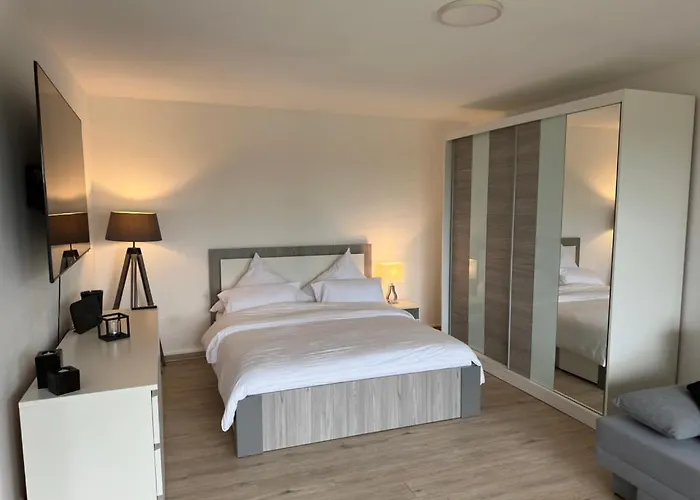 Modernes Apartment Mit 180° Bergblick